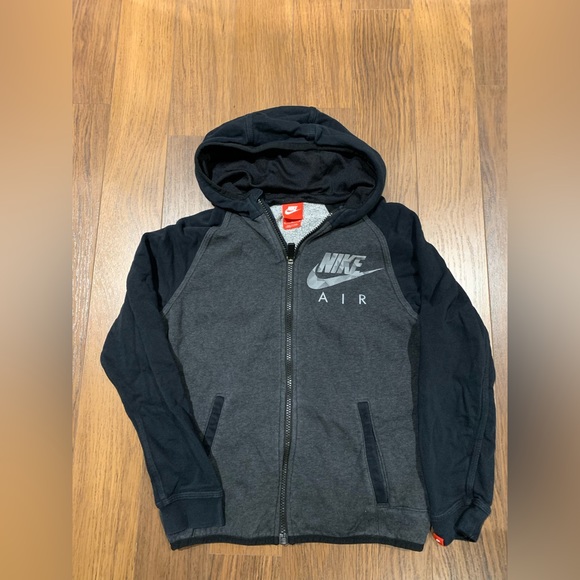 Nike Hoodie - Youth Medium - Picture 1 of 2